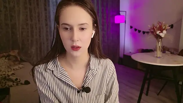 LucyRose3 online show from 03/06/26, 05:35