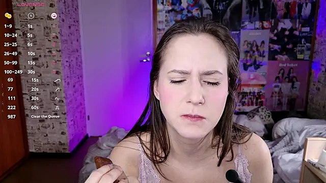 LucyRose3 online show from 11/13/25, 04:16