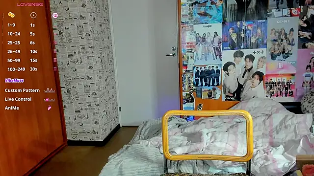 LucyRose3 online show from 10/24/25, 04:50