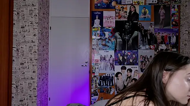 LucyRose3 online show from 11/20/25, 04:46