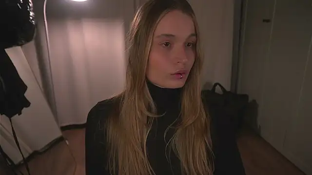 lisa schiele online show from 05/03/26, 08:01