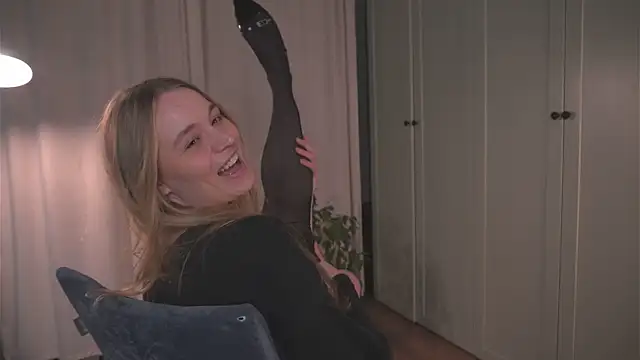 lisa schiele online show from 01/14/26, 08:23