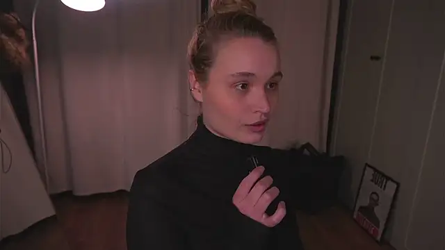 lisa schiele online show from 04/01/26, 09:01