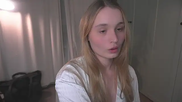 lisa schiele online show from 02/10/26, 08:52