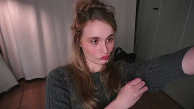 lisa schiele online show from 02/19/26, 08:17