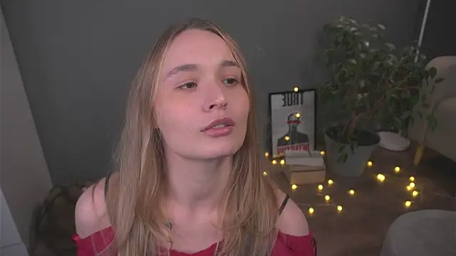 lisa schiele online show from 12/16/25, 08:24