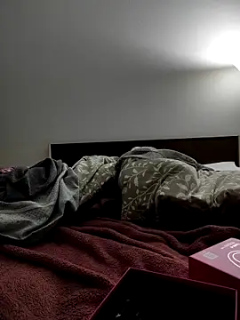 alicepavia22 online show from 11/15/25, 10:03