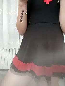 alicepavia22 online show from 03/25/26, 06:07