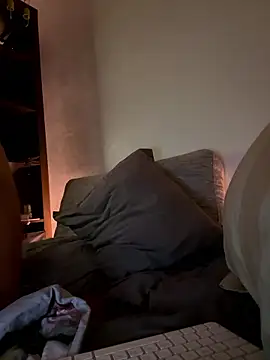 Snapshot of SwingWingWomanSweden chatting on 01/12/26, 09:41 SwingWingWomanSweden online show from 01/12/26, 09:41