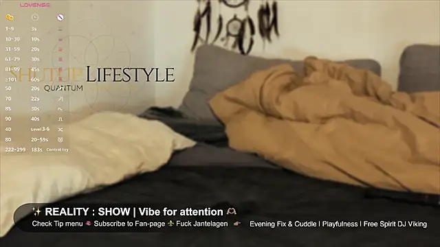 Snapshot of SwingWingWomanSweden chatting on 01/07/26, 08:08 SwingWingWomanSweden online show from 01/07/26, 08:08