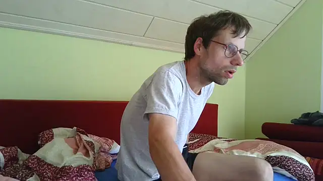 Snapshot of vers92_seb chatting on 07/04/26, 06:23 vers92 seb online show from 07/04/26, 06:23