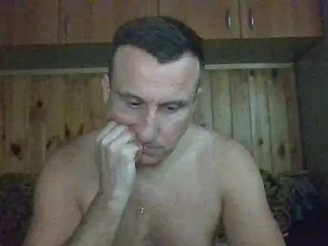 Maksymilian1 online show from 11/25/25, 03:01