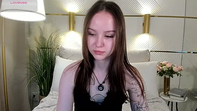 Snapshot of MarySparkle chatting on 07/05/26, 03:33 MarySparkle online show from 07/05/26, 03:33