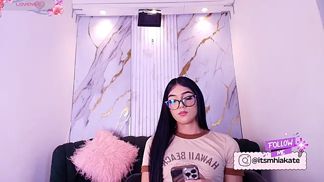 Snapshot of Mhiaa_Sweet chatting on 05/15/26, 12:14 Mhiaa Sweet online show from 05/15/26, 12:14