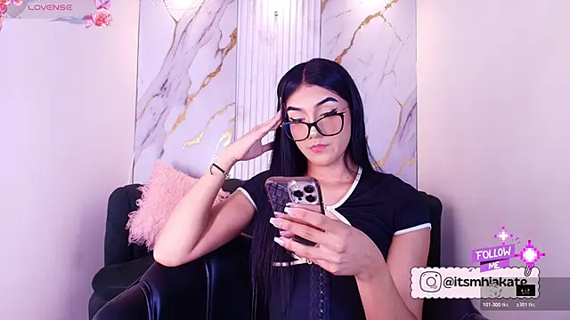 Snapshot of Mhiaa_Sweet chatting on 05/19/26, 12:23 Mhiaa Sweet online show from 05/19/26, 12:23