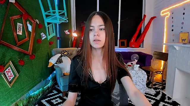 UliaNeer online show from 09/13/25, 05:07