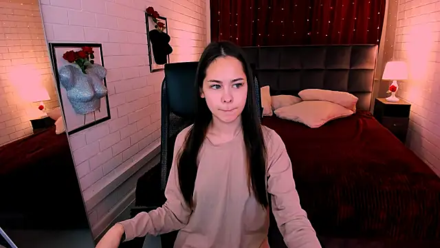 UliaNeer online show from 11/07/25, 05:12