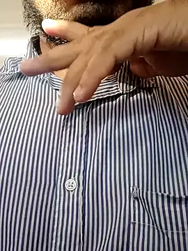 aarav 013 online show from 04/09/26, 12:11