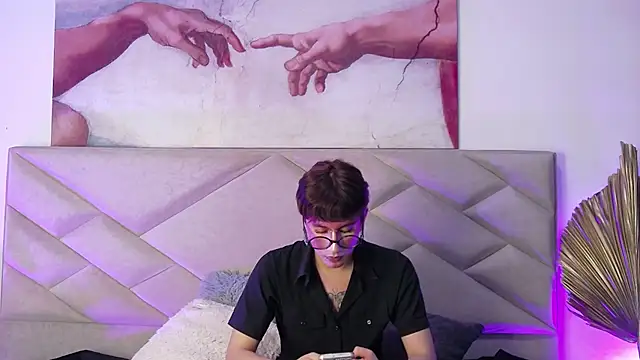 Snapshot of Soro_Lovelyboy chatting on 09/19/25, 04:16 Soro Lovelyboy online show from 09/19/25, 04:16