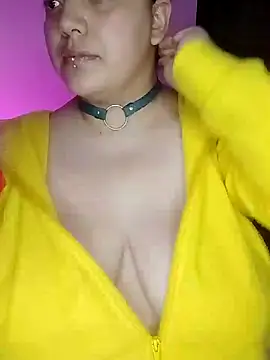 kittenFreyja  online show from 11/20/25, 09:36