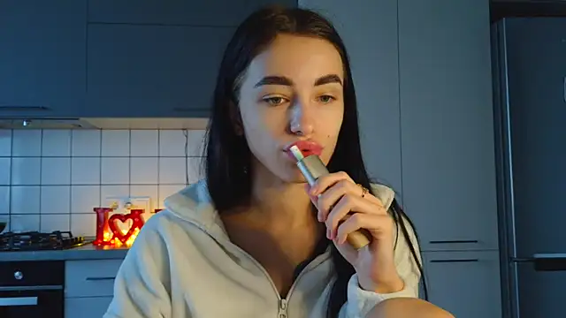 Snapshot of EvaMelnik chatting on 09/25/25, 02:34 EvaMelnik online show from 09/25/25, 02:34