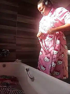 Young Slut21 online show from 11/09/25, 05:00