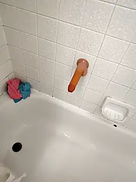 Snapshot of ModelledTread chatting on 02/13/26, 03:50 ModelledTread online show from 02/13/26, 03:50