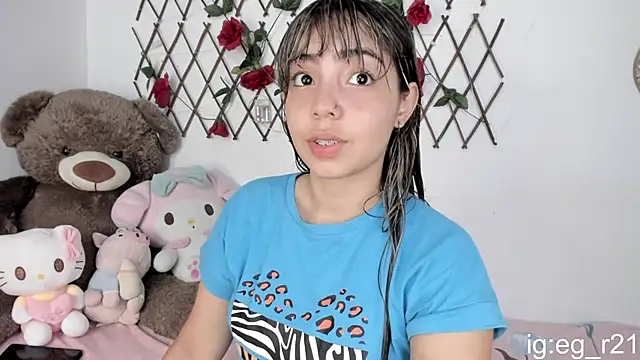 Snapshot of emma_grays2 chatting on 09/13/25, 03:28 emma grays2 online show from 09/13/25, 03:28