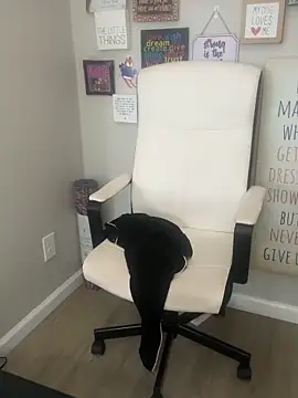 Juicystorm online show from 04/10/26, 05:42