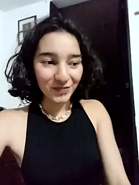 Snapshot of LuaBusch chatting on 11/07/25, 04:17 LuaBusch online show from 11/07/25, 04:17