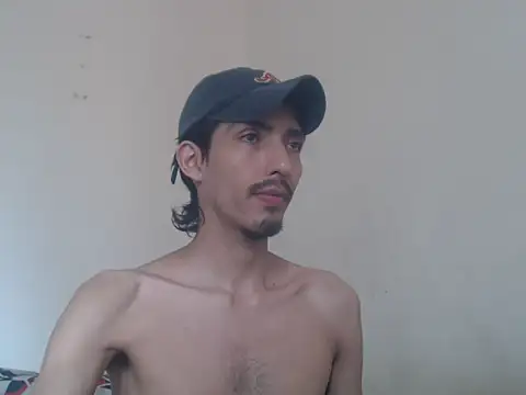 snackontime18 online show from 06/23/26, 07:01