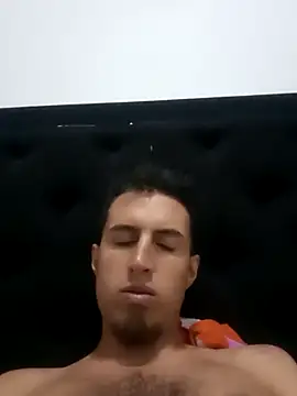 Snapshot of _Fire_boy1 chatting on 09/30/25, 01:33 Fire boy1 online show from 09/30/25, 01:33