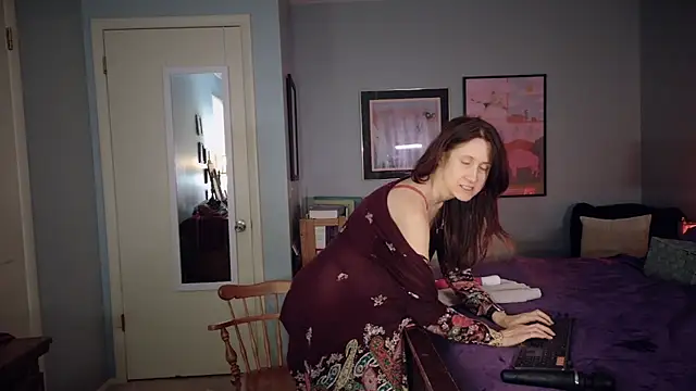 MommyGoddessL online show from 10/24/25, 06:07