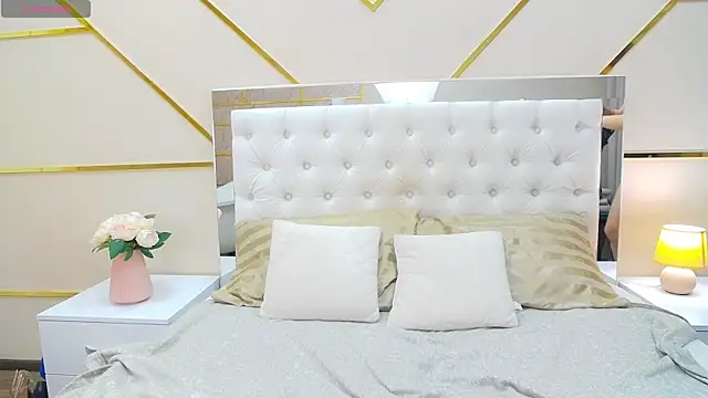 Snapshot of BeatriceAddams chatting on 03/27/26, 10:00 BeatriceAddams online show from 03/27/26, 10:00