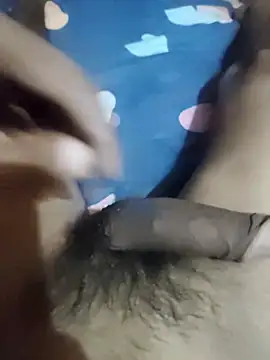 Desiboy 0 online show from 10/24/25, 04:39