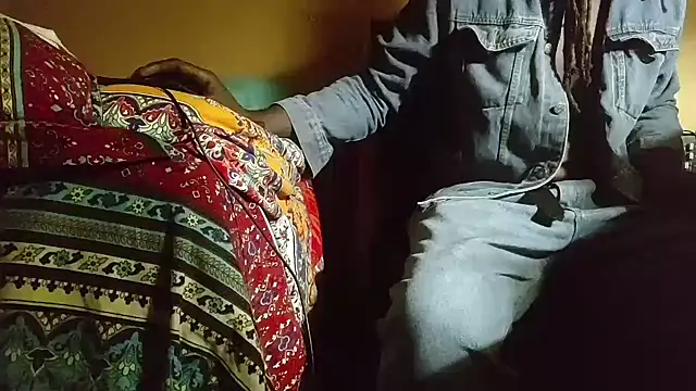 EYEzIAM online show from 11/06/25, 09:57