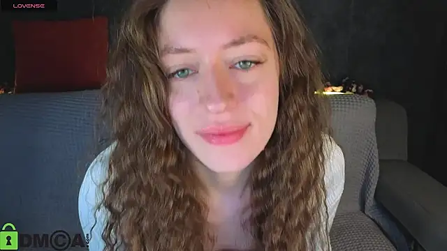 Snapshot of Agnes_Wells chatting on 05/05/26, 01:08 Agnes Wells online show from 05/05/26, 01:08