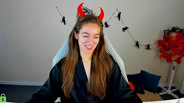 Agnes Wells online show from 10/31/25, 09:28