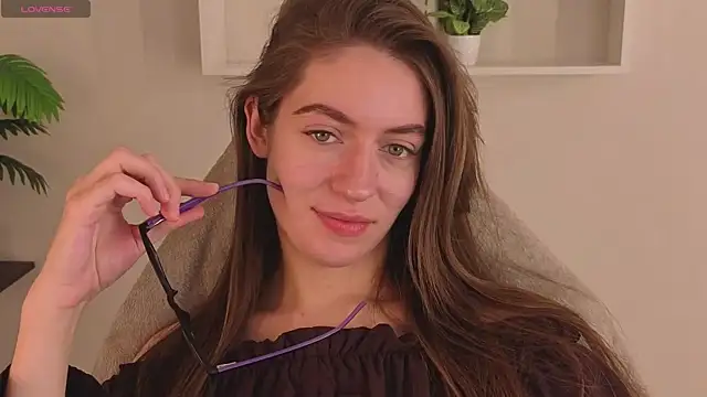 Agnes Wells online show from 03/27/26, 01:25