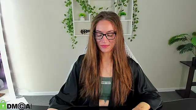 Agnes Wells online show from 11/06/25, 09:24