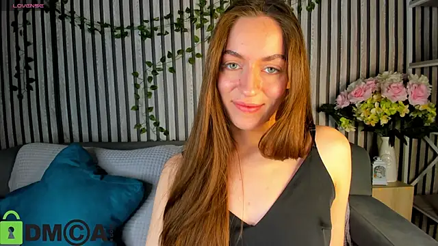 Agnes Wells online show from 11/24/25, 08:36