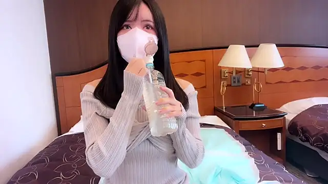 moemilk online show from 03/05/26, 12:18