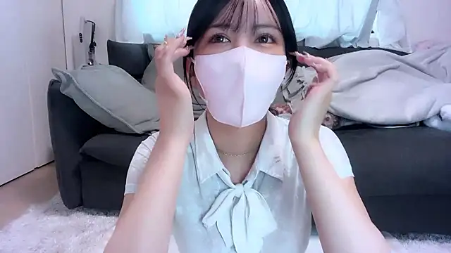 moemilk online show from 10/28/25, 12:22