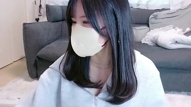 moemilk online show from 04/03/26, 12:39