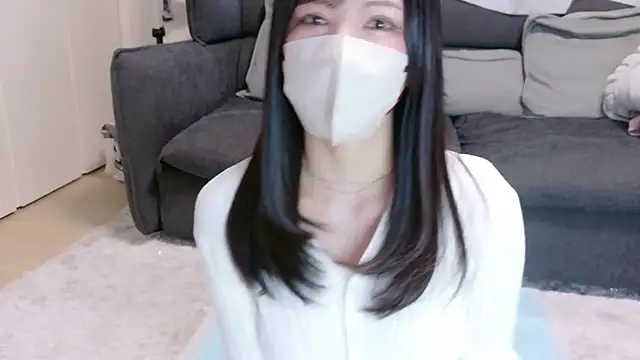 moemilk online show from 04/18/26, 10:32