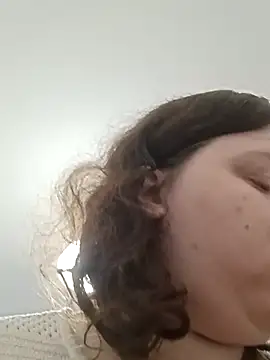 Feuchtekitty92xh online show from 10/07/25, 05:30