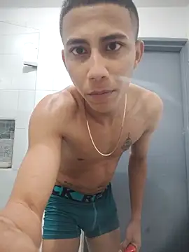 Snapshot of Davig4 chatting on 10/16/25, 02:53 Davig4 online show from 10/16/25, 02:53