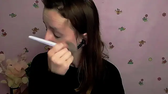 Snapshot of FeelMe__ chatting on 10/17/25, 06:17 FeelMe online show from 10/17/25, 06:17