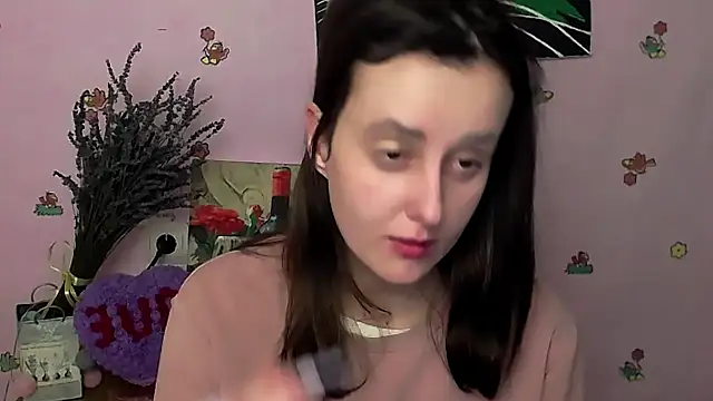 Snapshot of FeelMe__ chatting on 11/12/25, 10:08 FeelMe online show from 11/12/25, 10:08