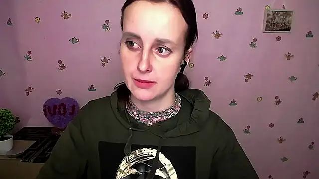 Snapshot of FeelMe__ chatting on 02/04/26, 08:04 FeelMe online show from 02/04/26, 08:04